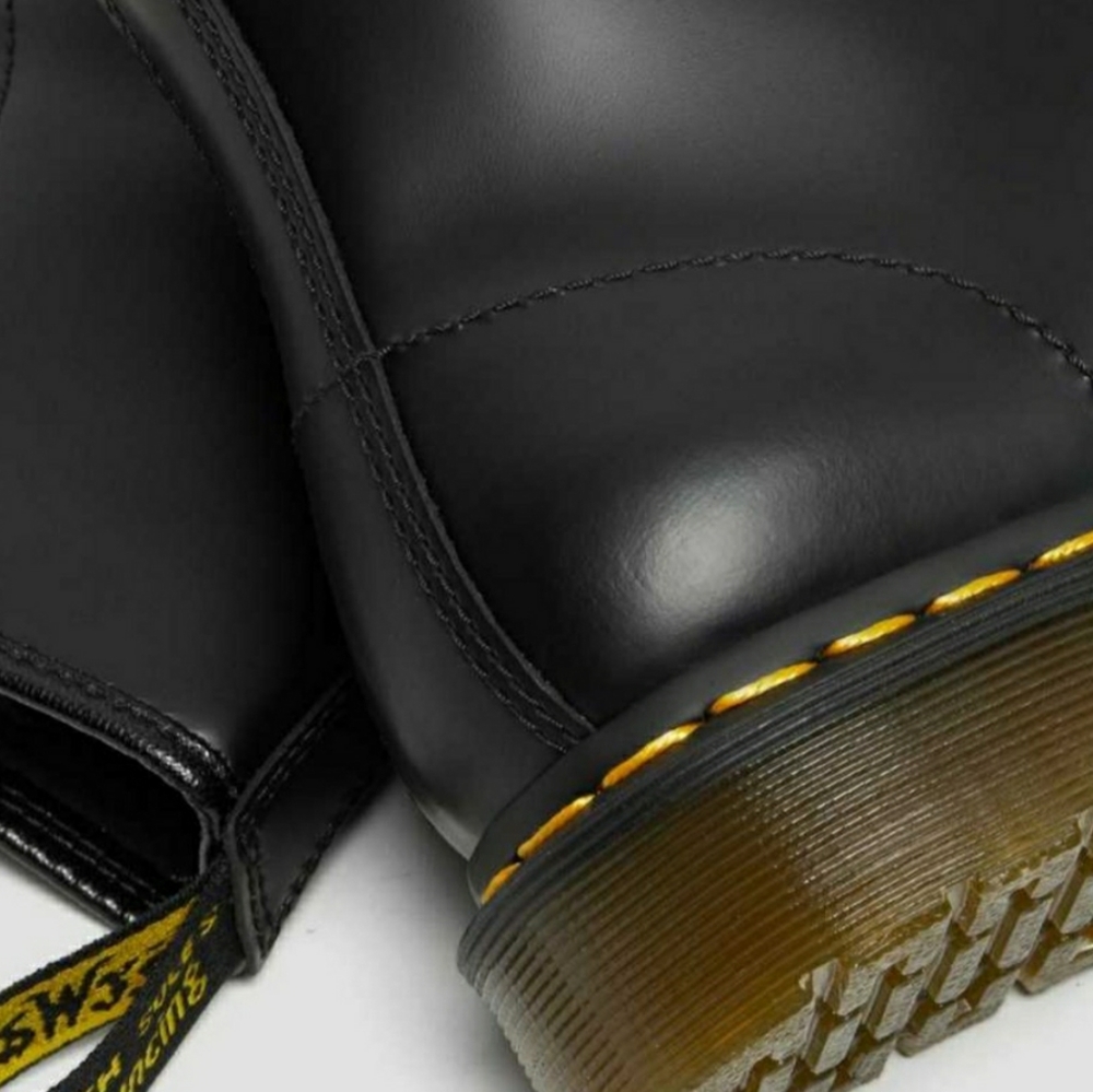 Doc Martens - Picture 7 of 11